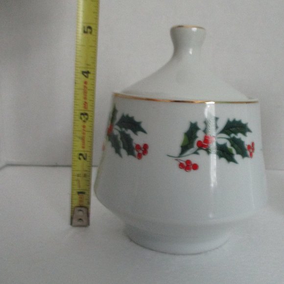 Porcelain Sugar & Creamer Christmas Set - Picture 11 of 14